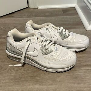 White / Grey Nike Air Max Men’s 10.5 Like New